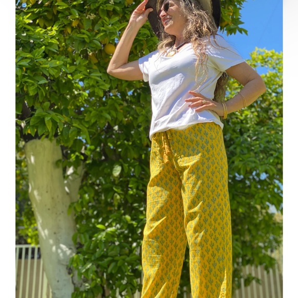 Pax Philomena MARIGOLD PRICKLY PAX CACTUS LOUNGE PANTS - Picture 5 of 7